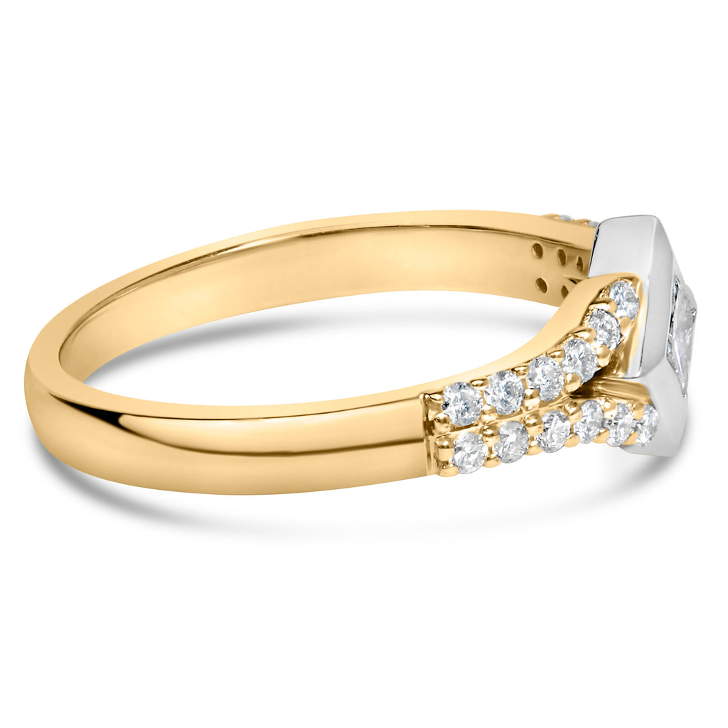10K Two-Tone Color 1/2 Carat Total Weight Diamond Kite and Split Shank Ring (H-I Color, SI2-I1 Clarity)