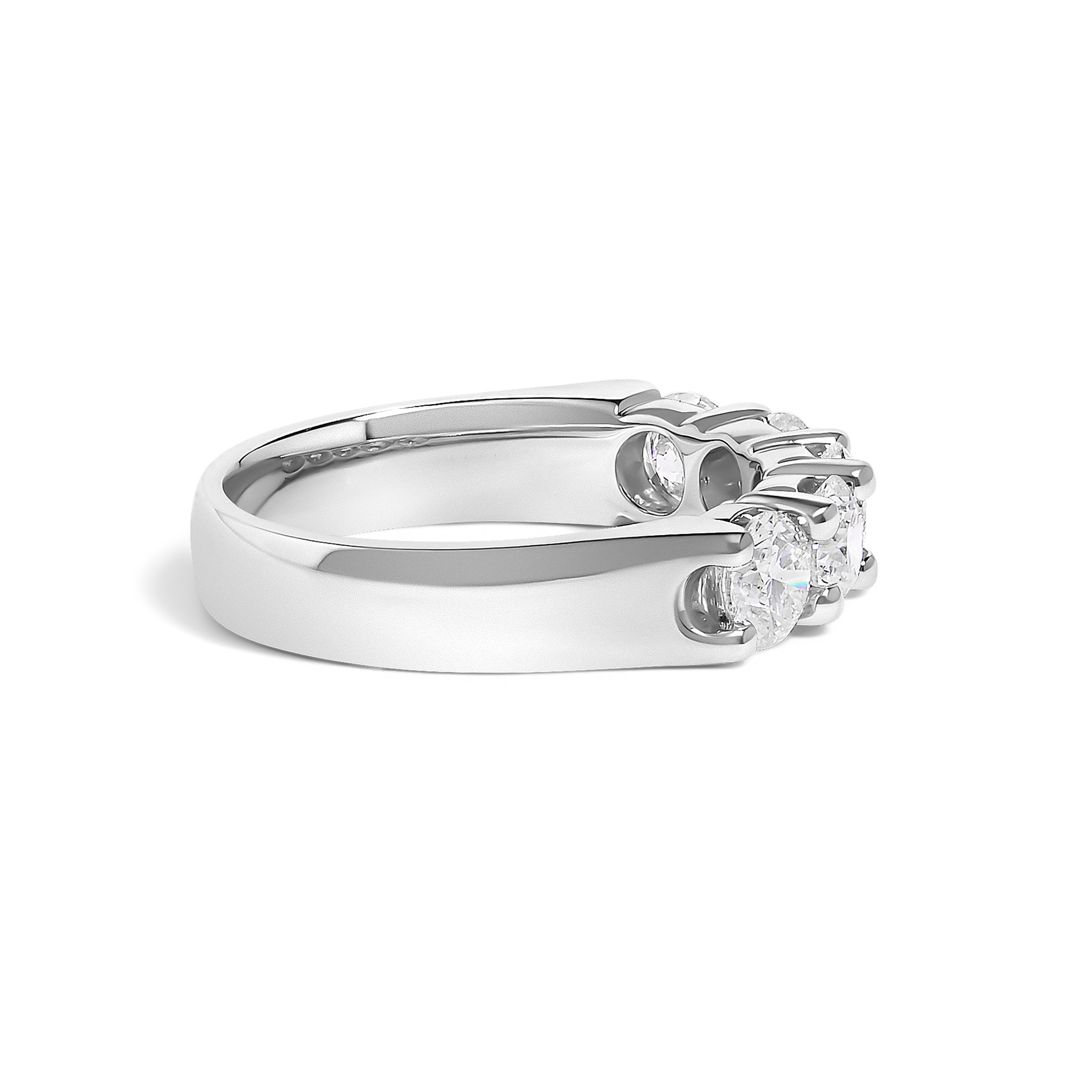 14K White Gold 1 1/2 Cttw Diamond 5 Stone Band Ring