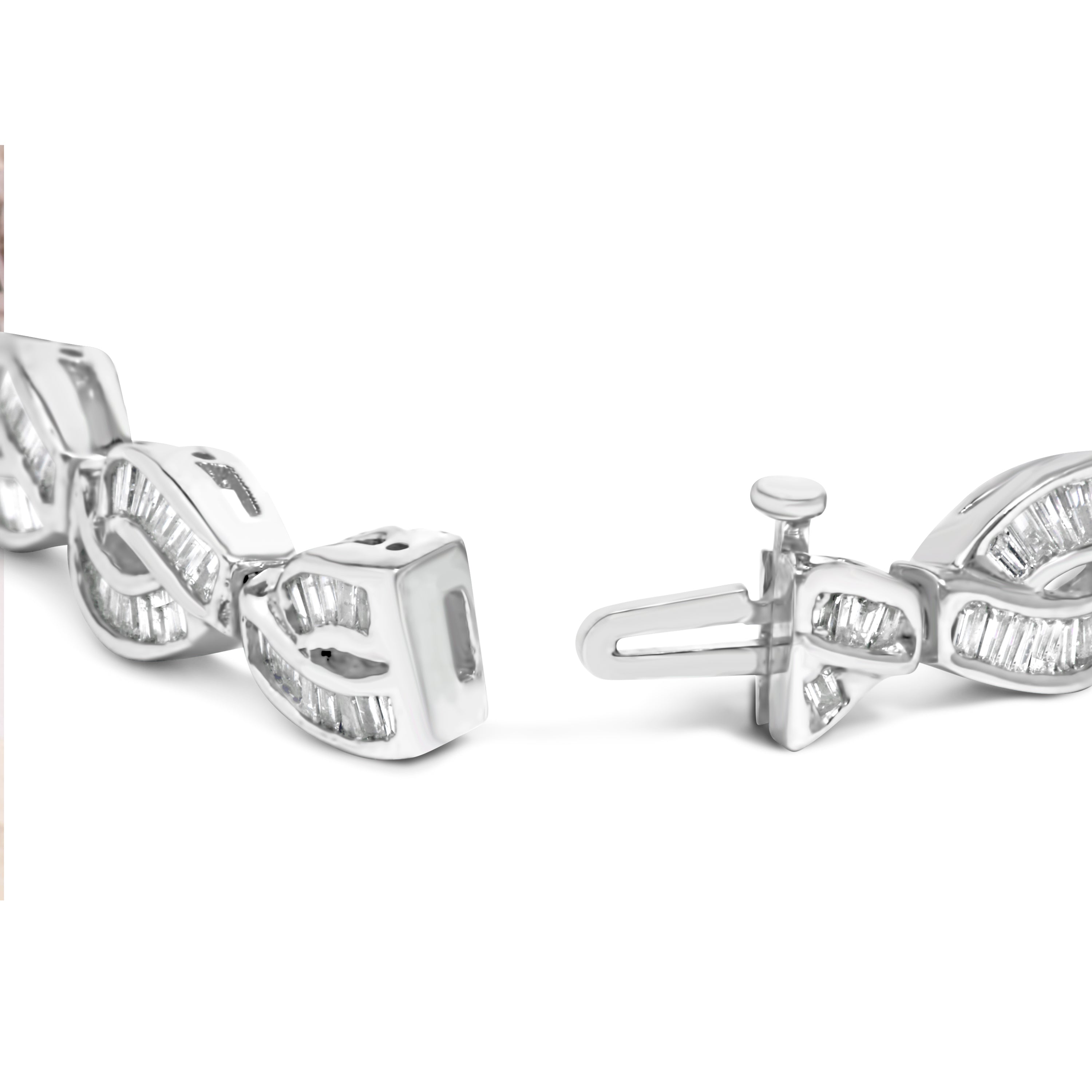 14K White Gold 2.00 Carat Total Weight Channel Set Baguette Diamond Vintage Style Link Bracelet (G-H Color, SI1-SI2 Clarity) - 7.25"