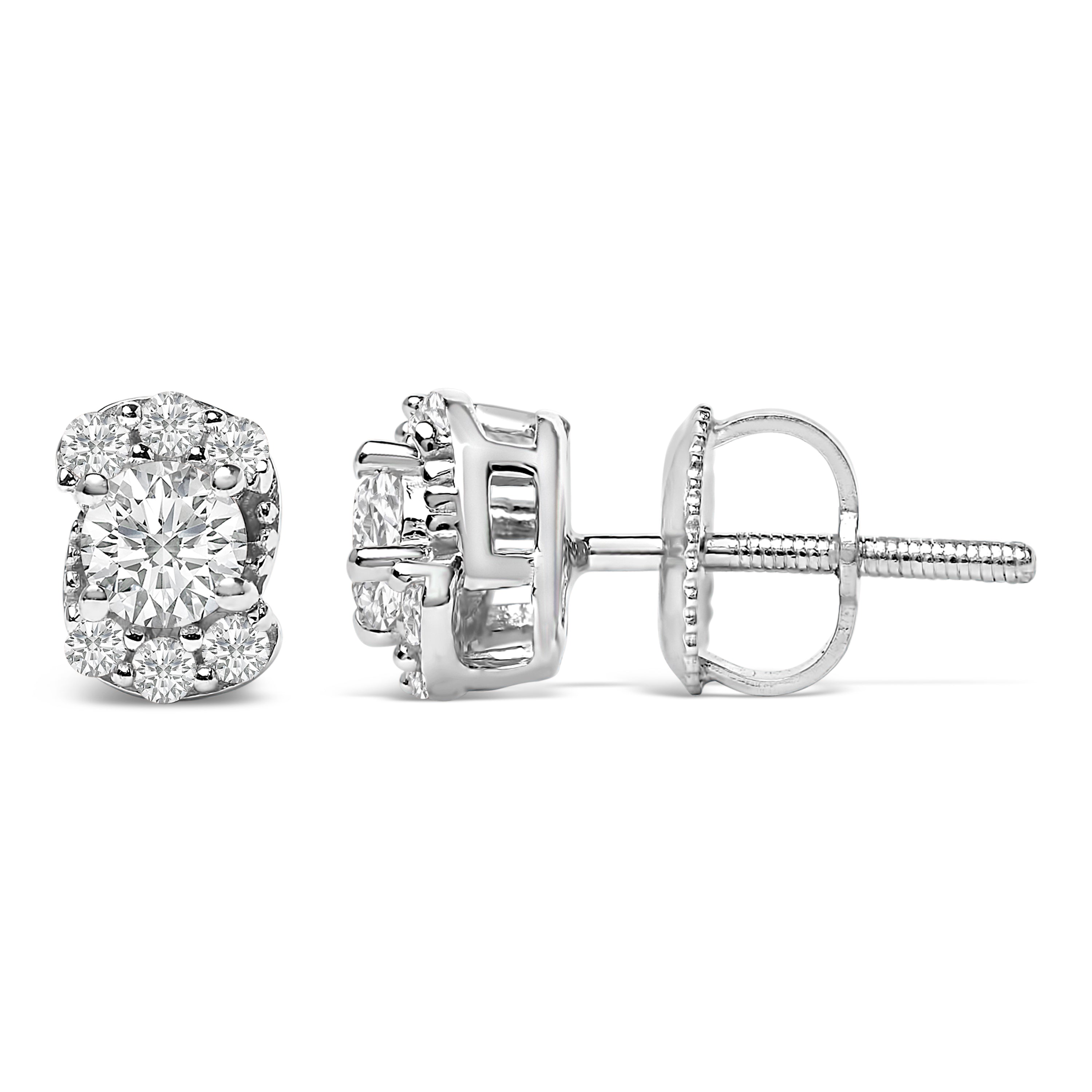 Pendientes de plata esterlina con halo de diamantes creados en laboratorio de 1/3 Cttw en forma de remolino