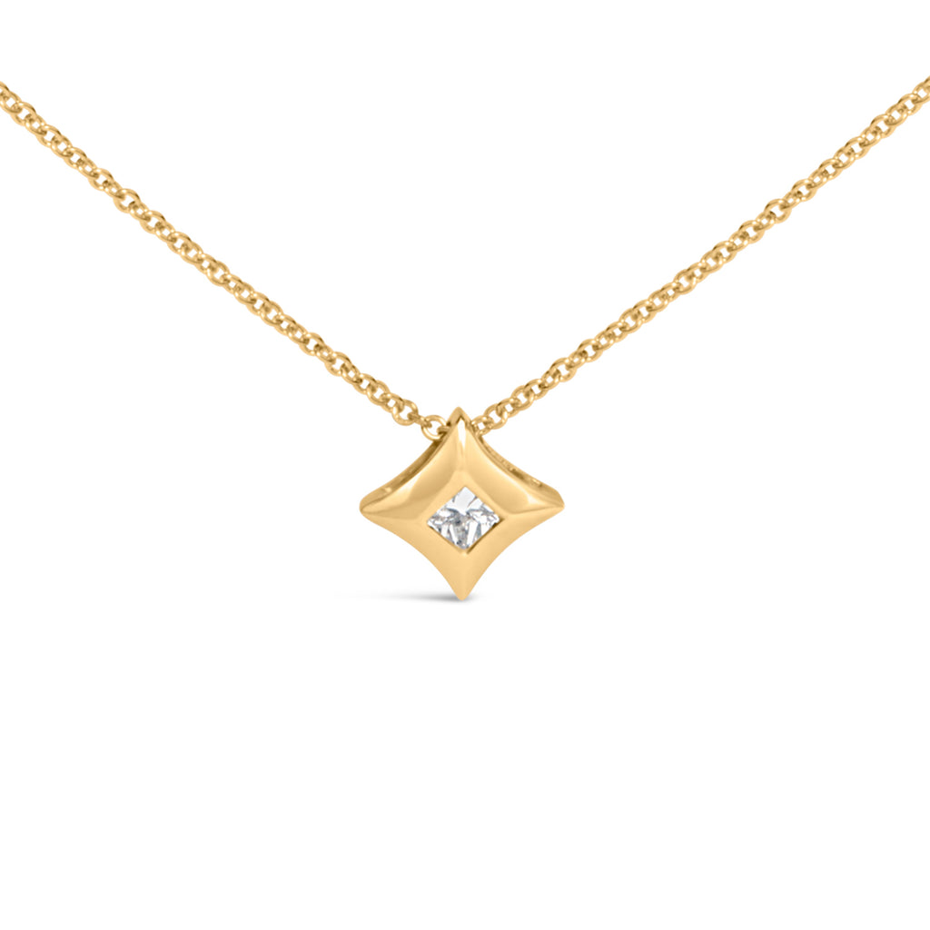 10K Yellow Gold 1/5 Cttw Bezel Set Princess Diamond Kite Shaped Solitaire Pendant Necklace