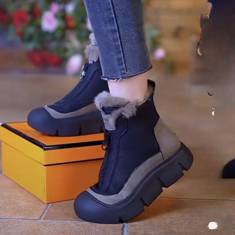 Women’s Lightweight Soft-Sole Short Boots – Stylish & Comfortable