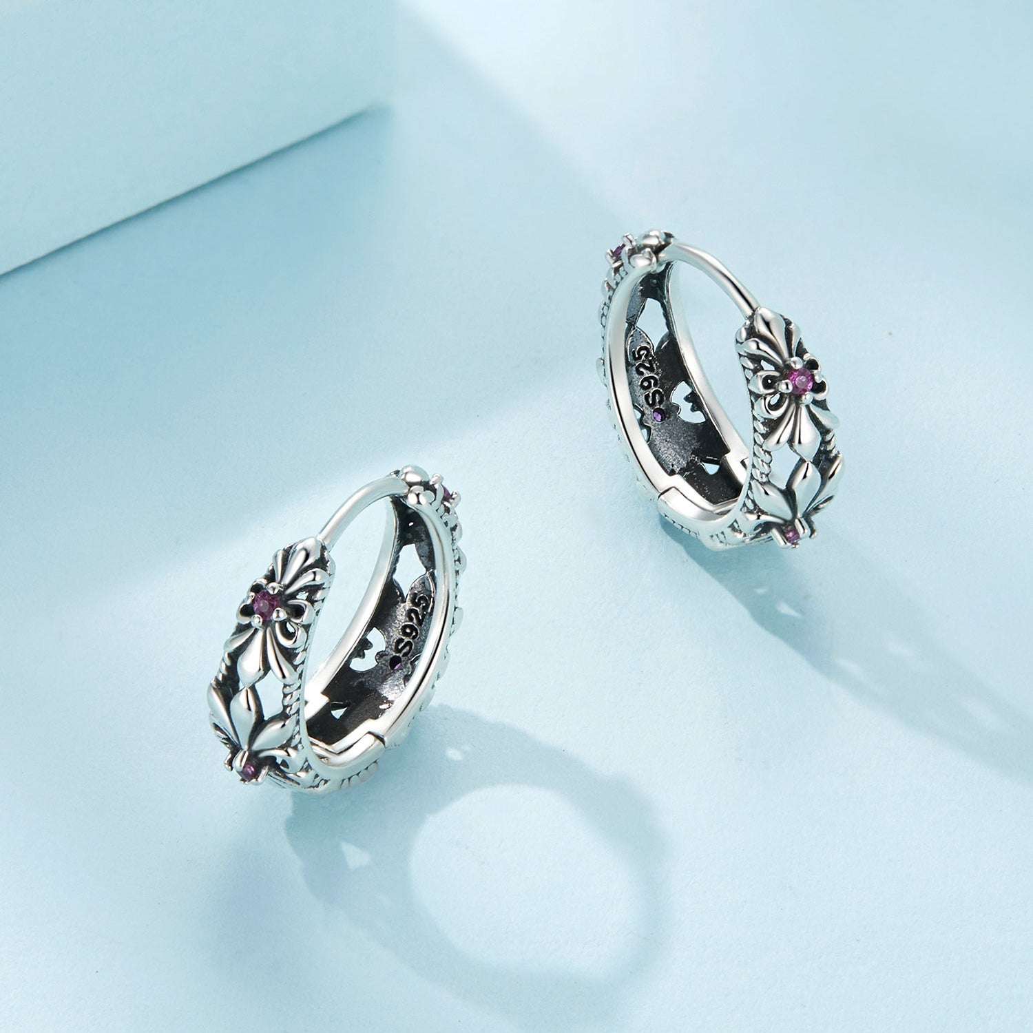 925 Sterling Silver Earrings with Pavé Setting and Oxidized Finish