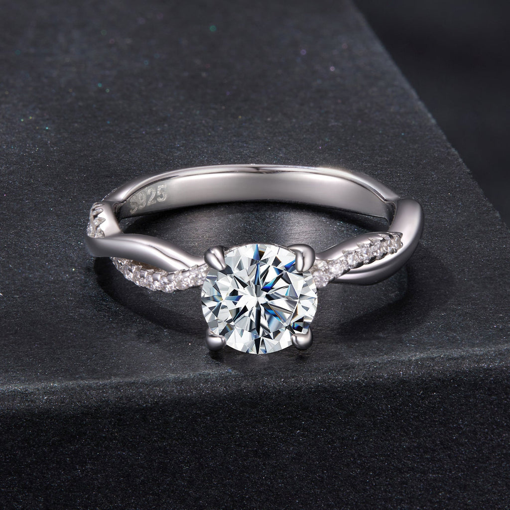 925 Sterling Silver Moissanite 0.65 Carat Ring Size 6 for Women
