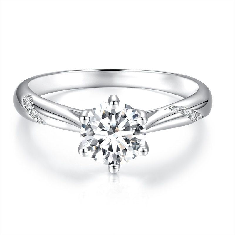 925 Sterling Silver Moissanite & Zircon Ring Size 5