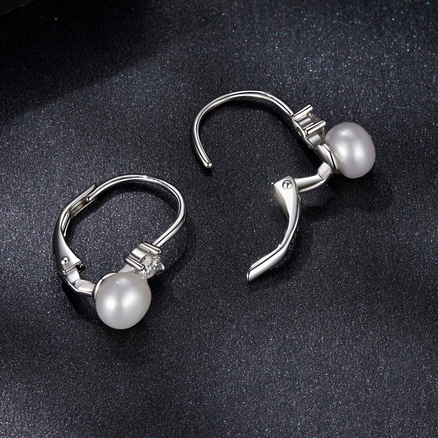 925 Sterling Silver & Moissanite 0.30 Carat Earring with Freshwater Pearl for Women