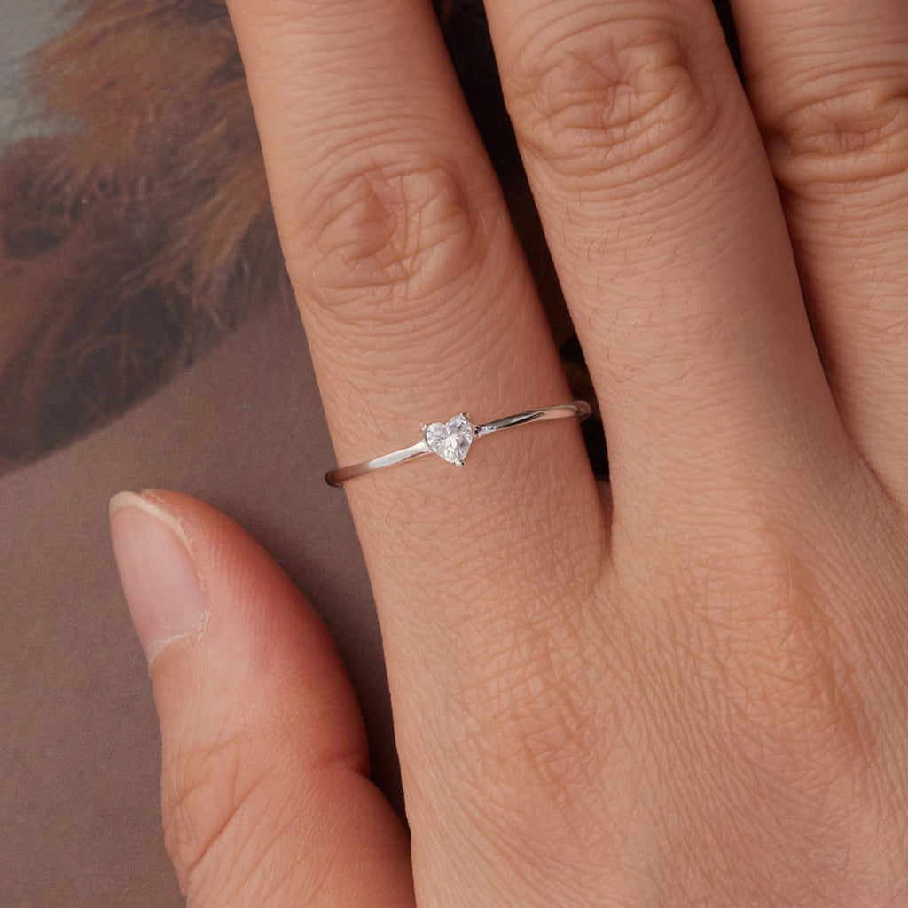 925 Sterling Silver 0.4cm Heart-shaped CZ Ring
