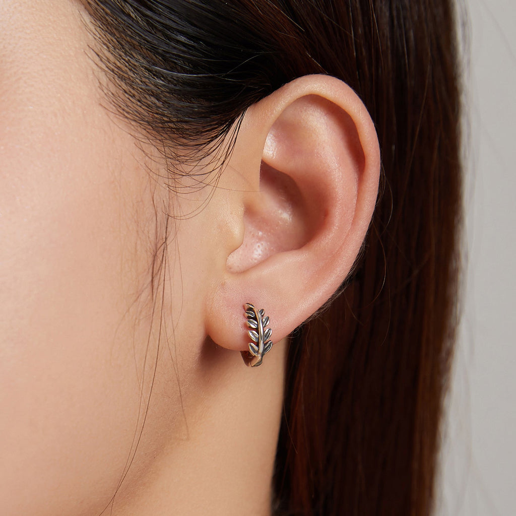 S925 Oxidized Silver Earrings 1.2*0.5cm for Women