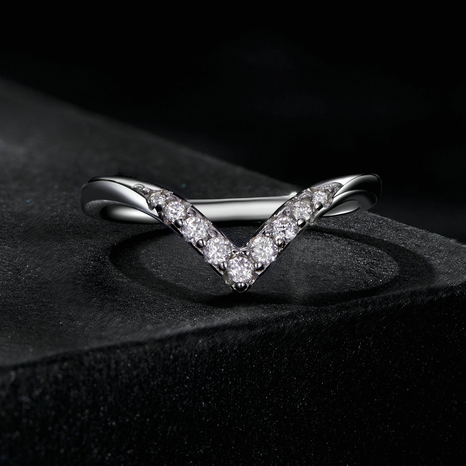 S925 Sterling Silver Moissanite 1.7mm Ring for Women - Size 6