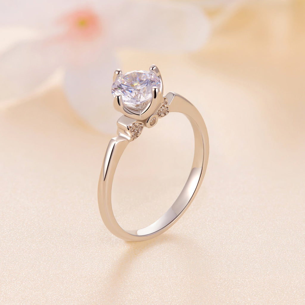 925 Sterling Silver 1.0 Carat Moissanite Ring in Size 8