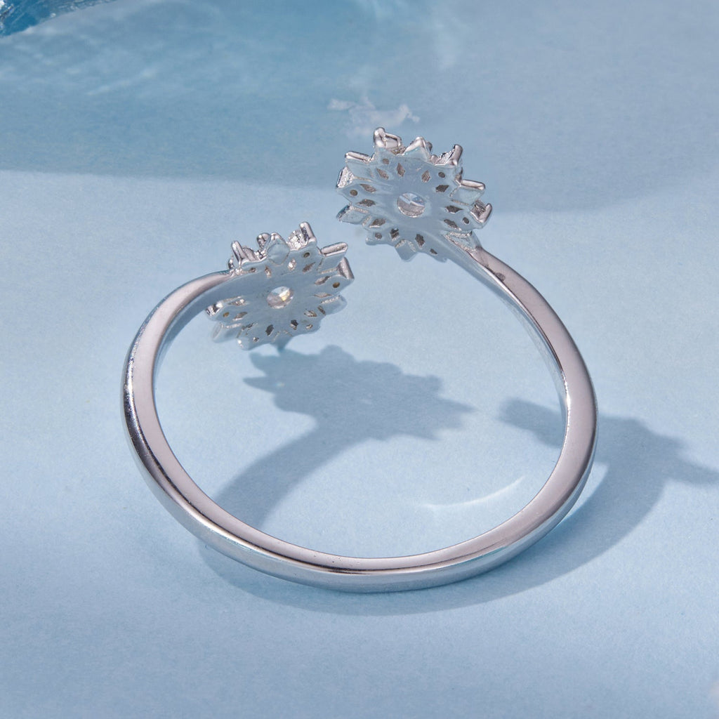 925 Sterling Silver Snowflake Ring with Pavé CZ in White Gold for Women