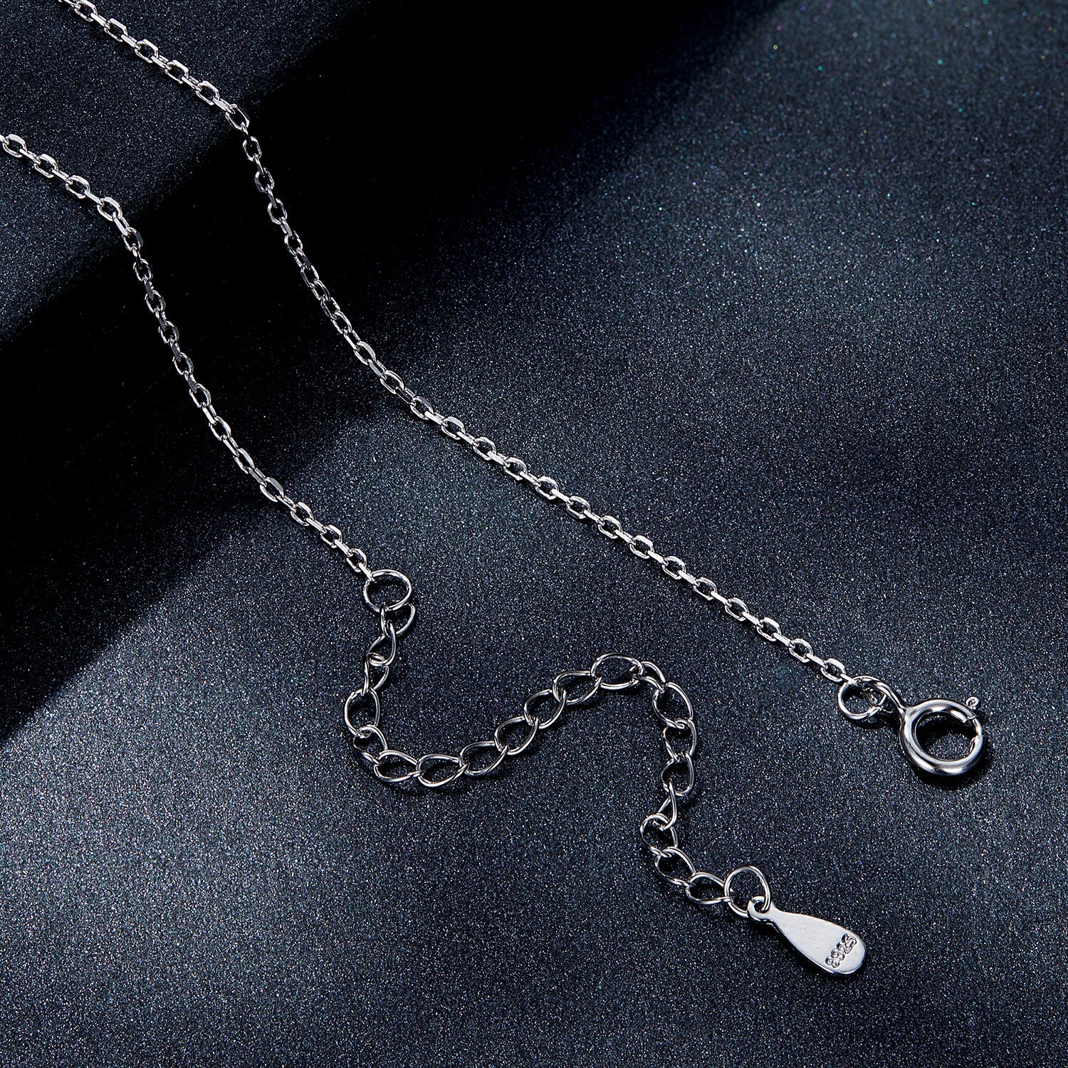925 Sterling Silver 0.65 Carat Moissanite Necklace for Women