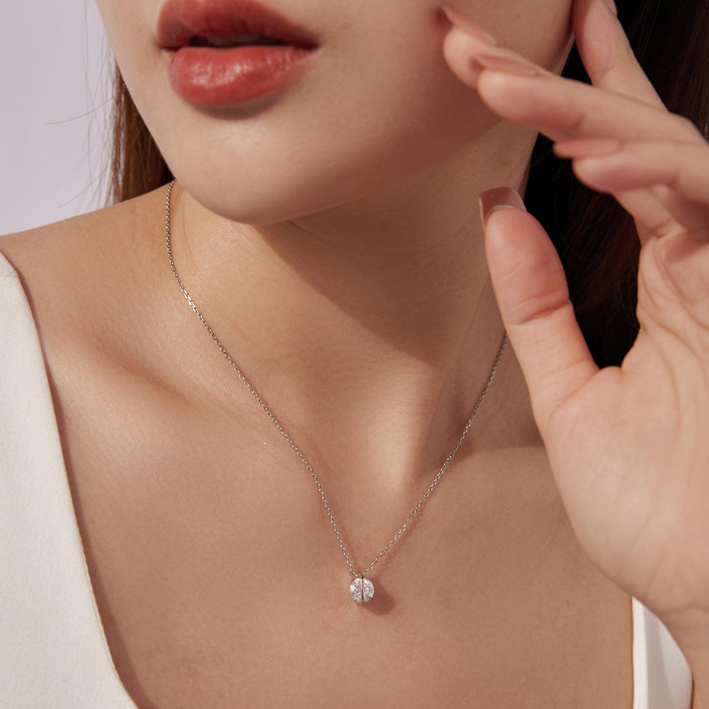 925 Sterling Silver 0.65 Carat Genuine Moissanite Necklace for Women