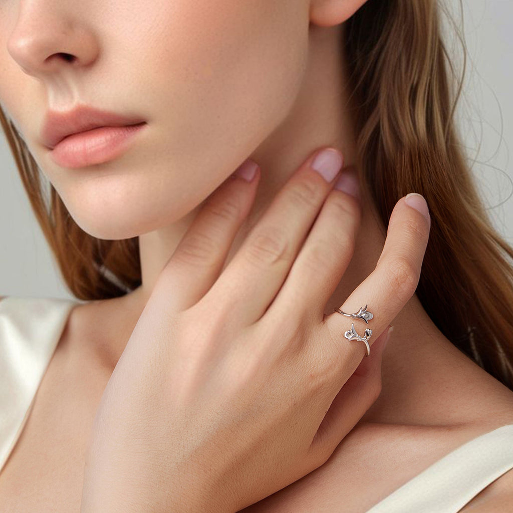 925 Sterling Silver Plated White Gold 0.7cm Flower Ring