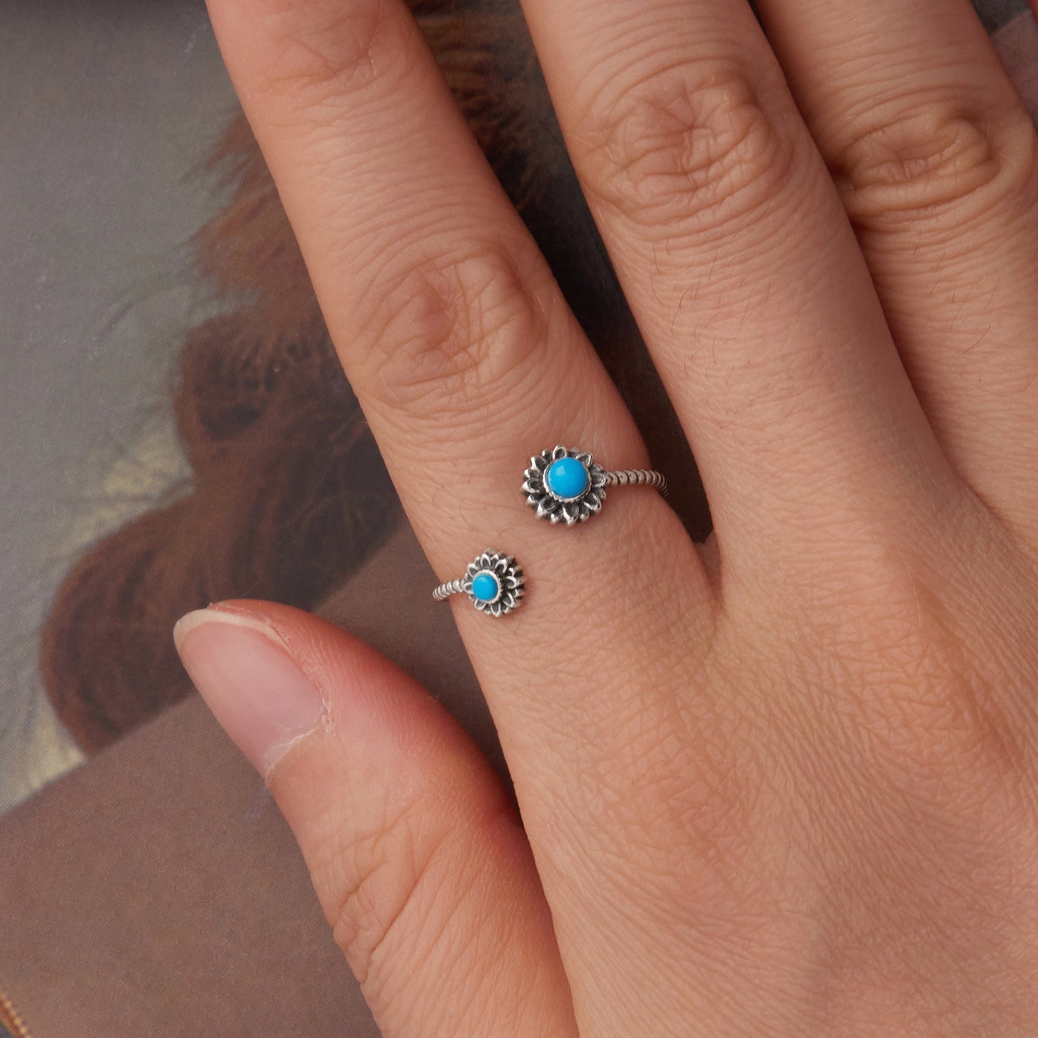 925 Sterling Silver Synthetic Turquoise Ring for Women - Oxidized Silver, Width: 0.12cm, Size: 0.5-0.7cm