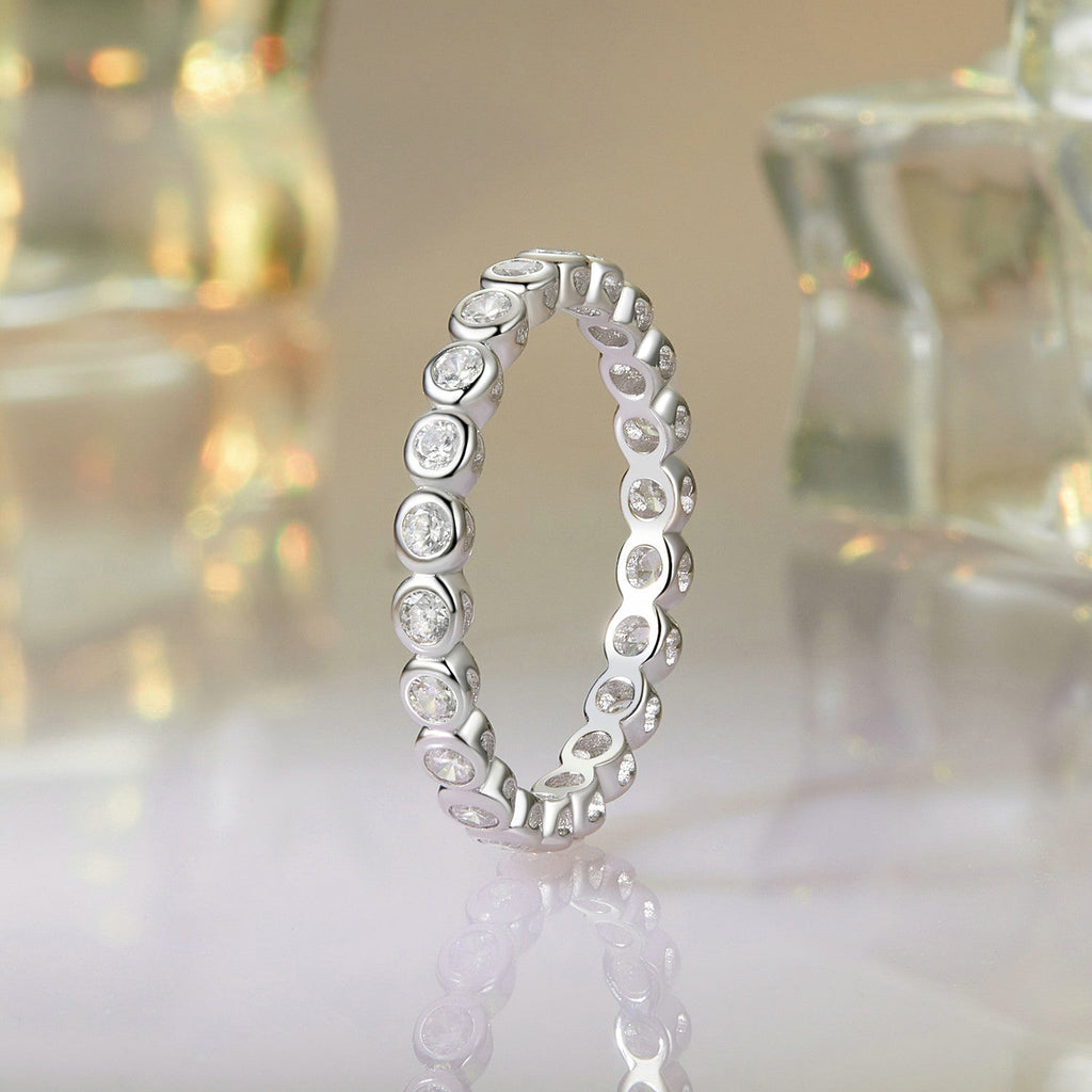 925 Sterling Silver 2mm Moissanite Ring Size 7 for Women