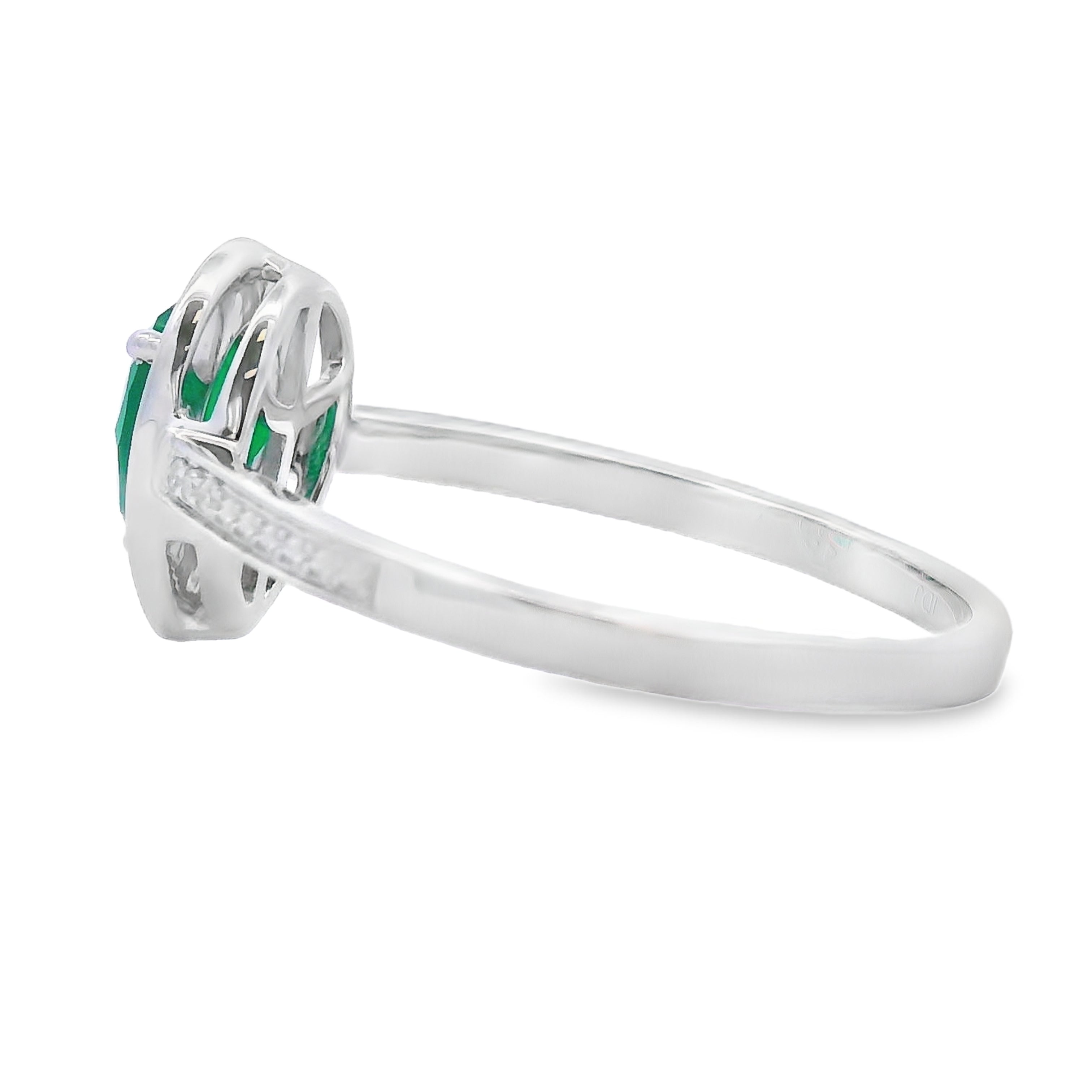 .55ct Calcedonia Diamond Ring 10K Gold Blanco